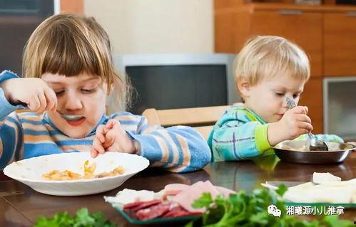 吃小奶瓜好不好吃呀视频,吃小奶瓜，口感与营养的双重享受