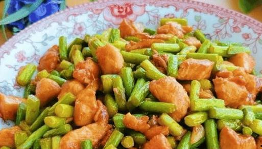 三叶瓜炒鸡肉可以吃吗视频,家常美味，营养均衡的快手菜分享